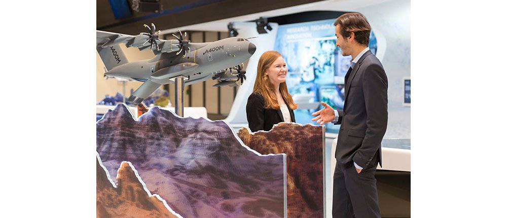Lay AIRBUS Webseite Fliesstext Bild IT Ausbildung 620x430px 2020 02 DN