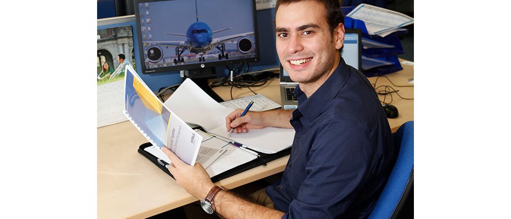 Lay AIRBUS Webseite Fliesstext Bild Kaufmaennische Ausbildung 620x430px 2020 03 DN
