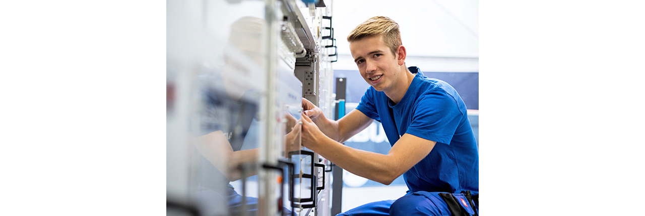 Lay AIRBUS Webseite Fliesstext Bild Technische Ausbildung 620x430px 2020 01 DN