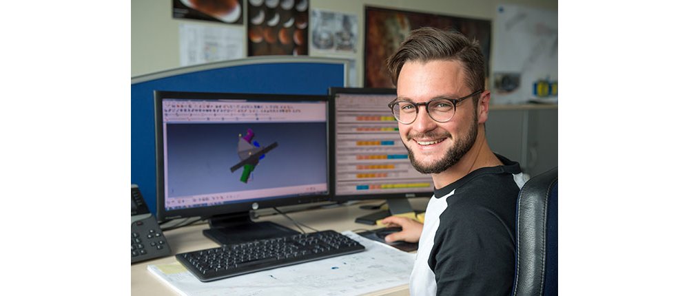 Lay AIRBUS Webseite Fliesstext Bild IT Duales Studium 620x430px 2020 01 DN