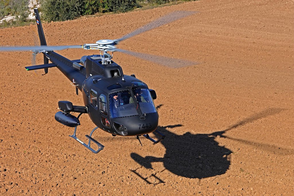 The H125M is tailored for locating and attacking targets of opportunity. It relies on the qualities of power, simplicity, firing stability and stealth to carry out a diverse range of demanding missions.