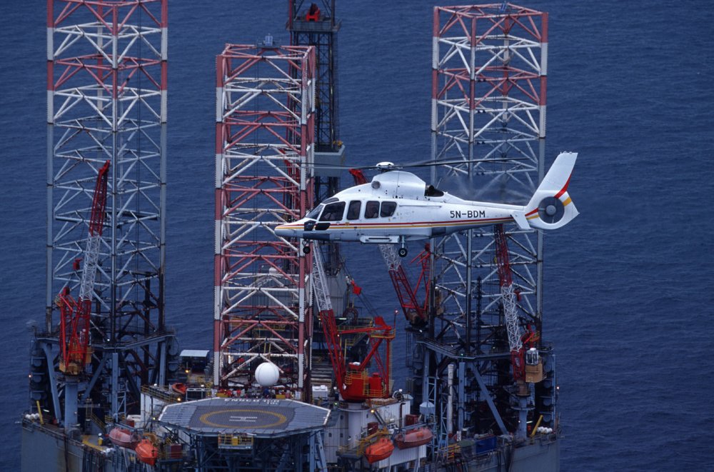The H155 fulfils the most stringent safety requirements for missions to offshore platforms, with full authority digital engine controls (FADEC), a 4-axis automatic flight control system and cutting-edge digital avionics to reduce pilot workload and support the highest levels of flight safety.