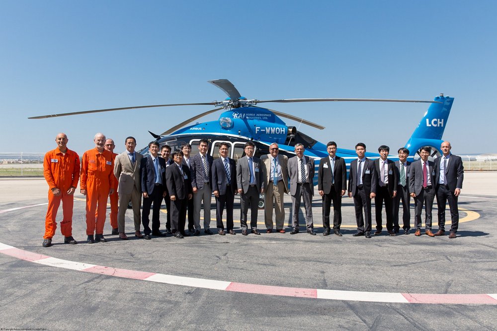 轻型民用直升机（LCH）2018年Maiden航班是由空中客车和Kai（韩国航天航天行业）的人员标志的。乐动体育app靠谱吗