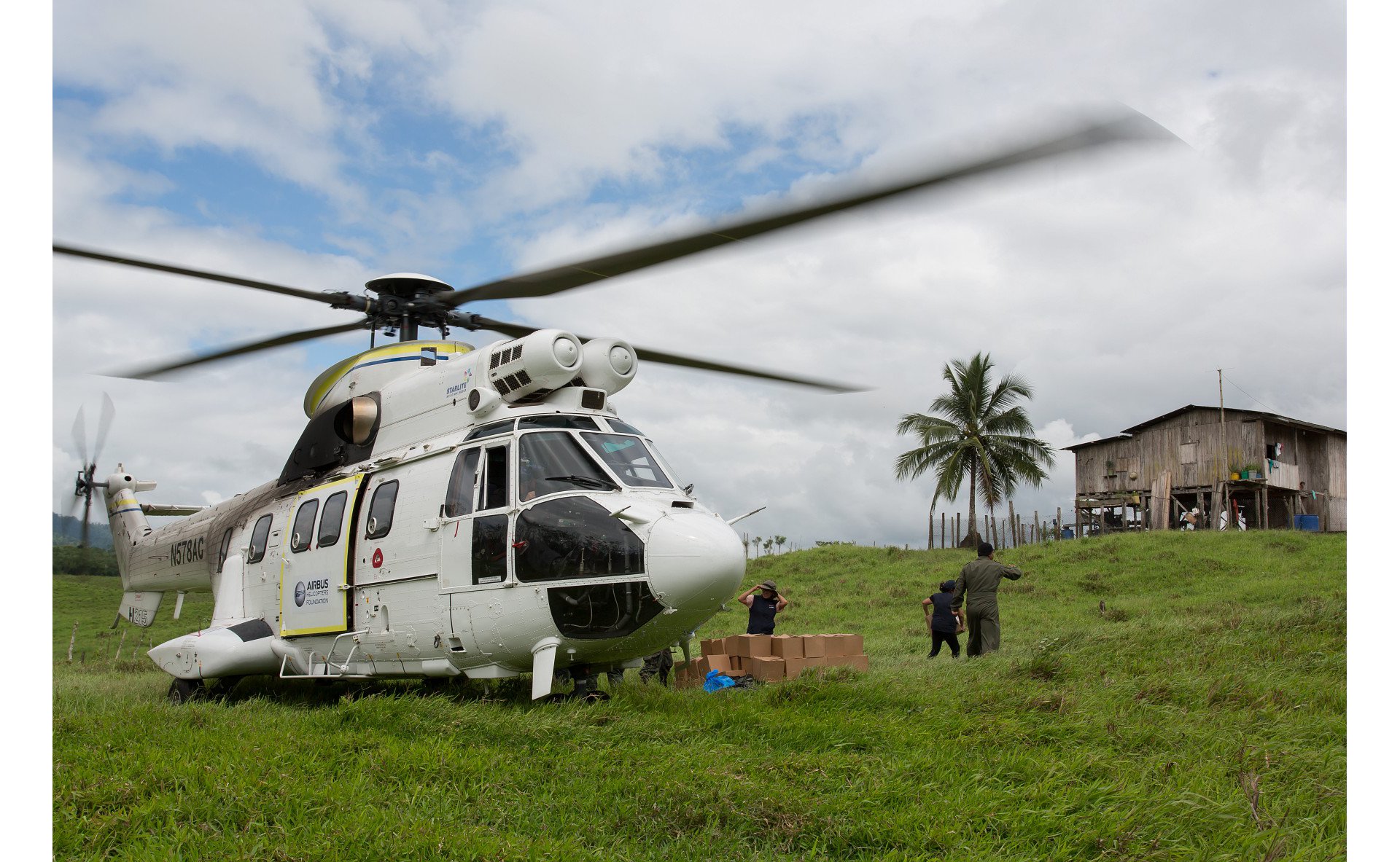The H215M performa a humanitarian mission in Ecuador. 