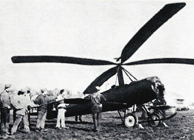 In 1922, the Spanish engineer Juan de La Cierva entered the final development stage of an autogyro: an airplane whose wings were replaced by a free-spinning rotor, entirely driven by the speed of the forward propeller. 