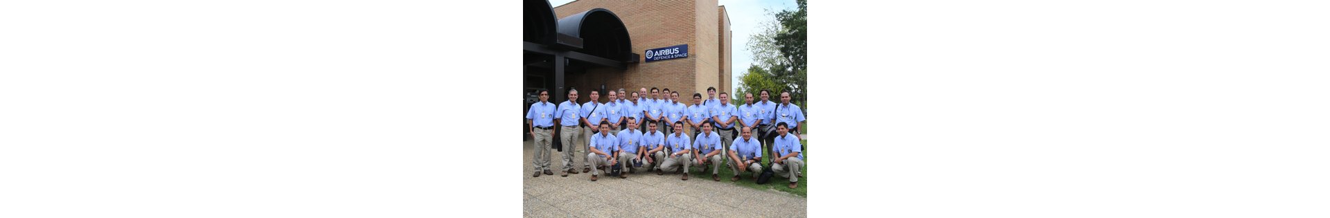A group photo of Airbus employees that supported PerúSAT-1’s production. 