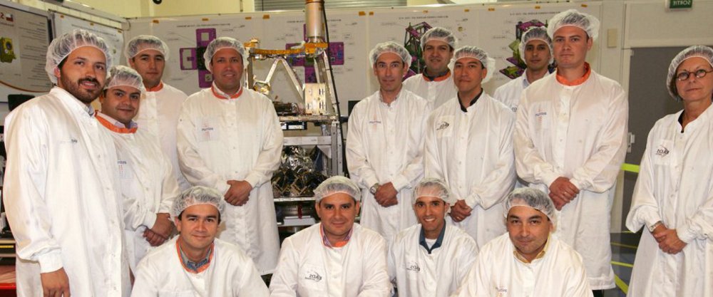 A group photo of the engineers that supported production of the Airbus-built SSOT Earth observation satellite.  