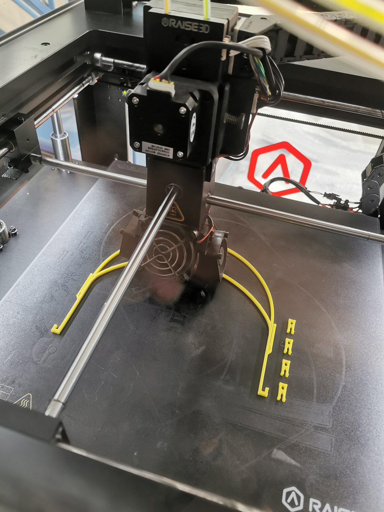 Survey copter is participating in the 3D production of protective medical equipment