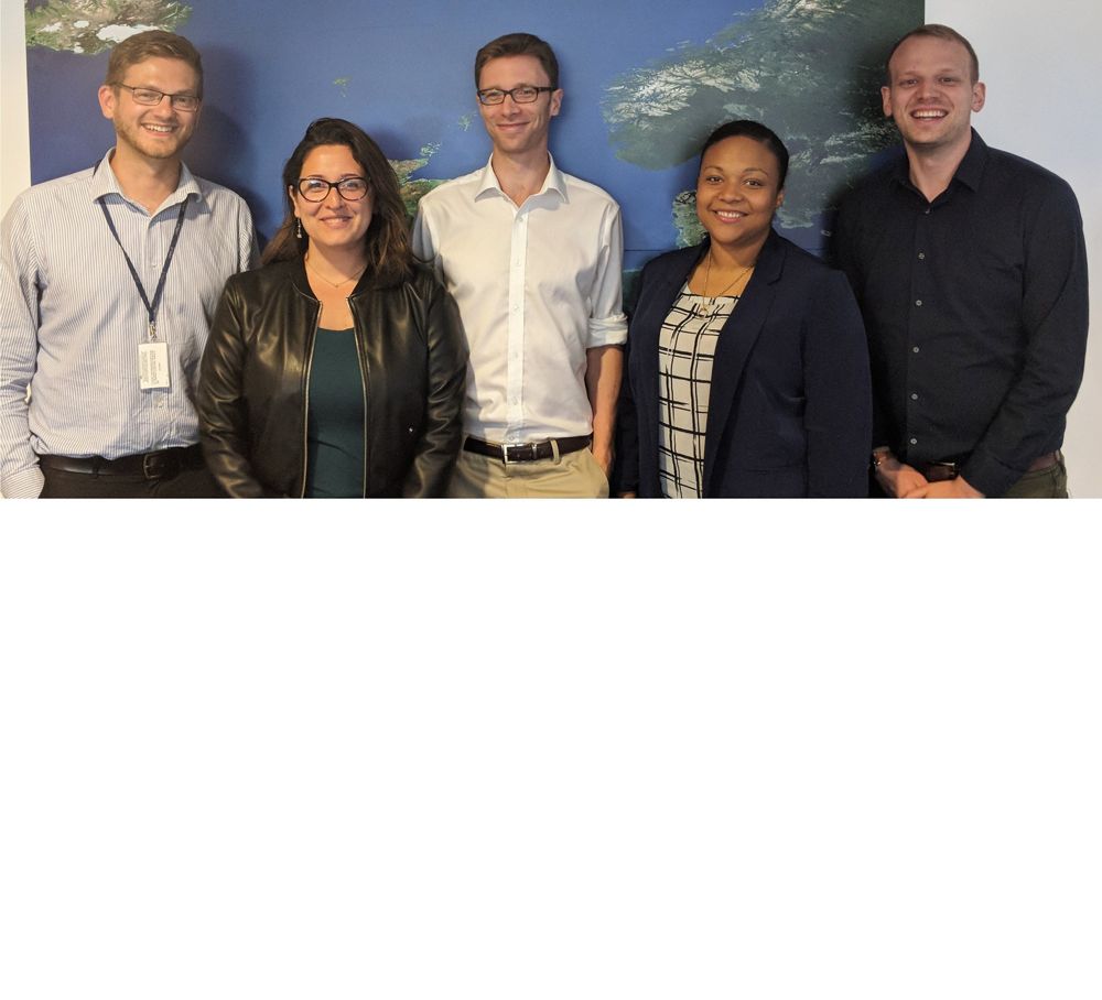 DYbyDX offers a solution to facilitate urban navigation for people with limited mobility using satellite and street-level imagery, digital elevation models and crowd-sourced data.