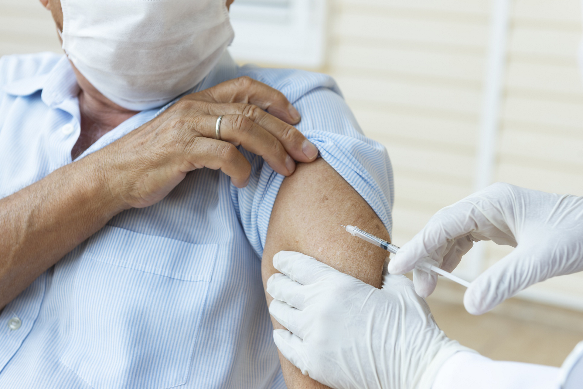 Covid-19 Vaccine starts to be rolled out to the vulnerable