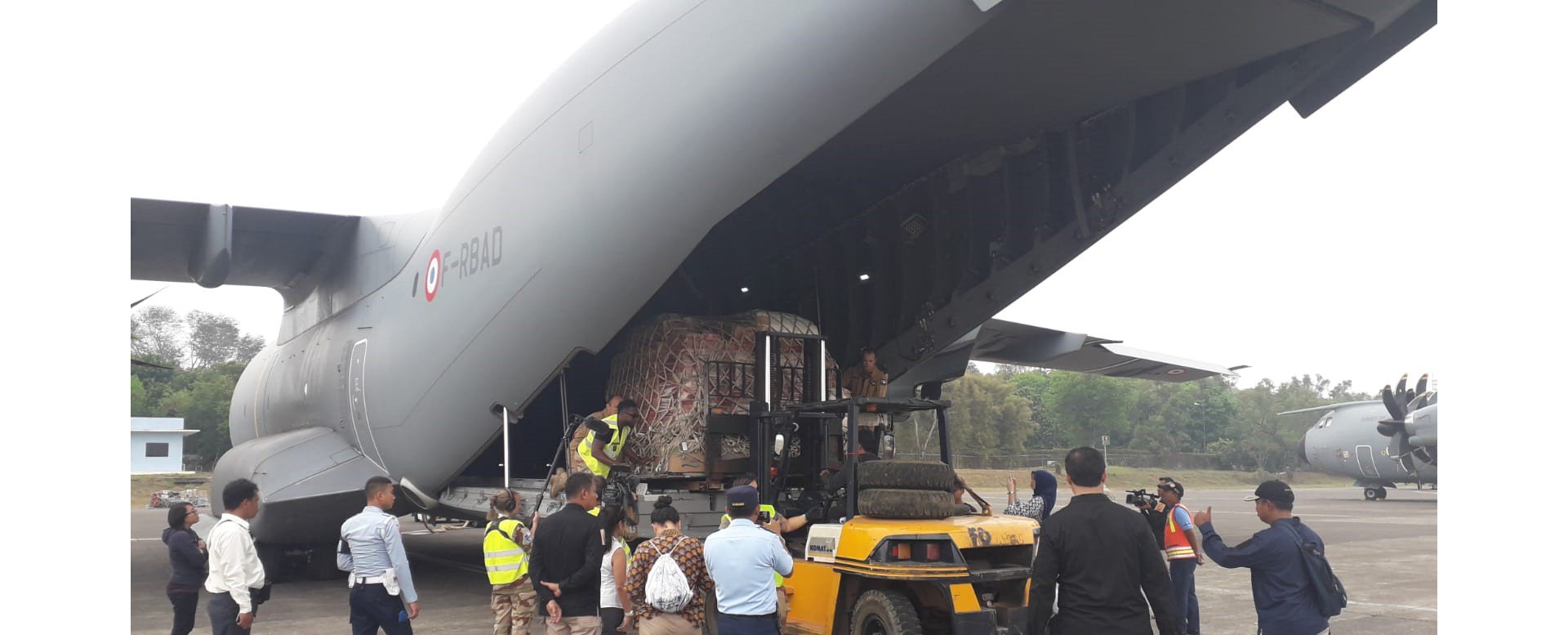 A400M delivers humanitarian goods to earthquake victims in Lombok, Indonesia.