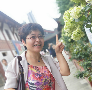 Rong Yang started her career as the No.4 local employee in Beijing Spot Image (BSI), a joint venture of Airbus on earth observation imagery services in 2000. 