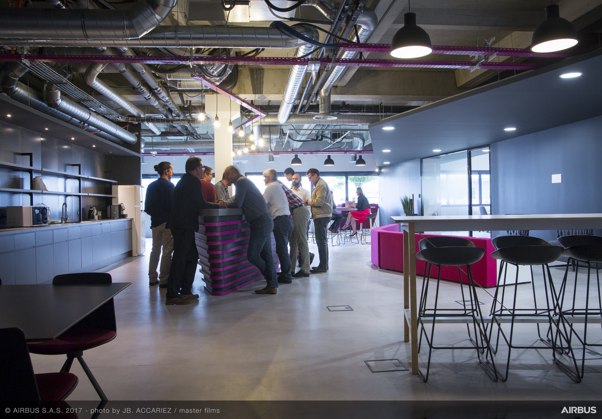 Le Garage: home to innovation - News - Airbus