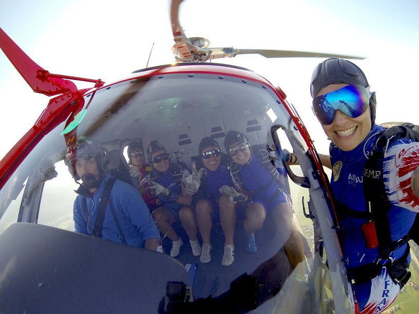 Ang’elles parachute team 4