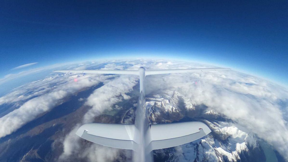 Airbus Perlan Mission II reaches new high altitude in search for world aviation record and new evidence on climate change 