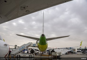 SalamAir A320neo on display – Dubai Airshow 2019