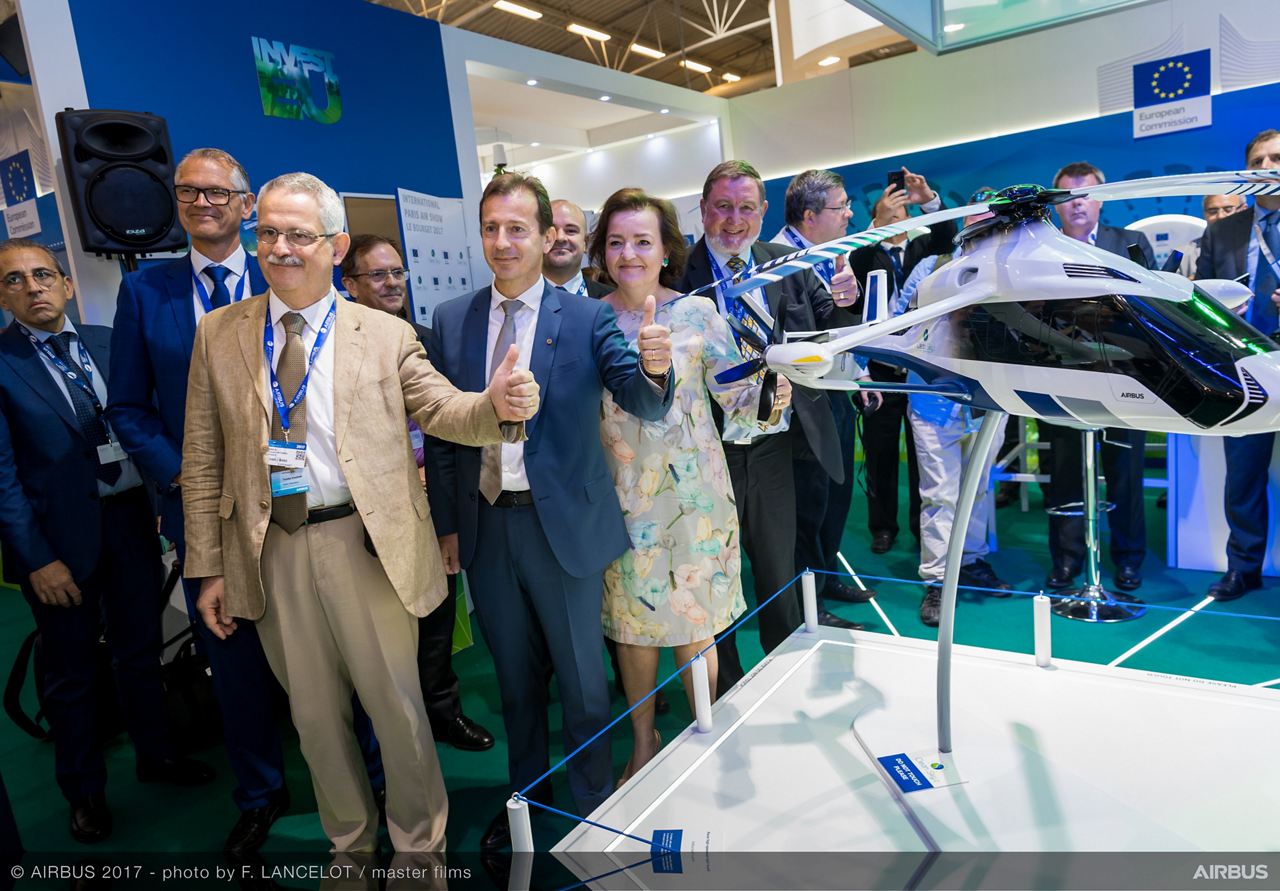 Tomasz Krysinski, Head of Research and Innovation at Airbus Helicopters (front row, left), and Guillaume Faury, CEO of Airbus Helicopters (second , front row) at the Racer unveiling.