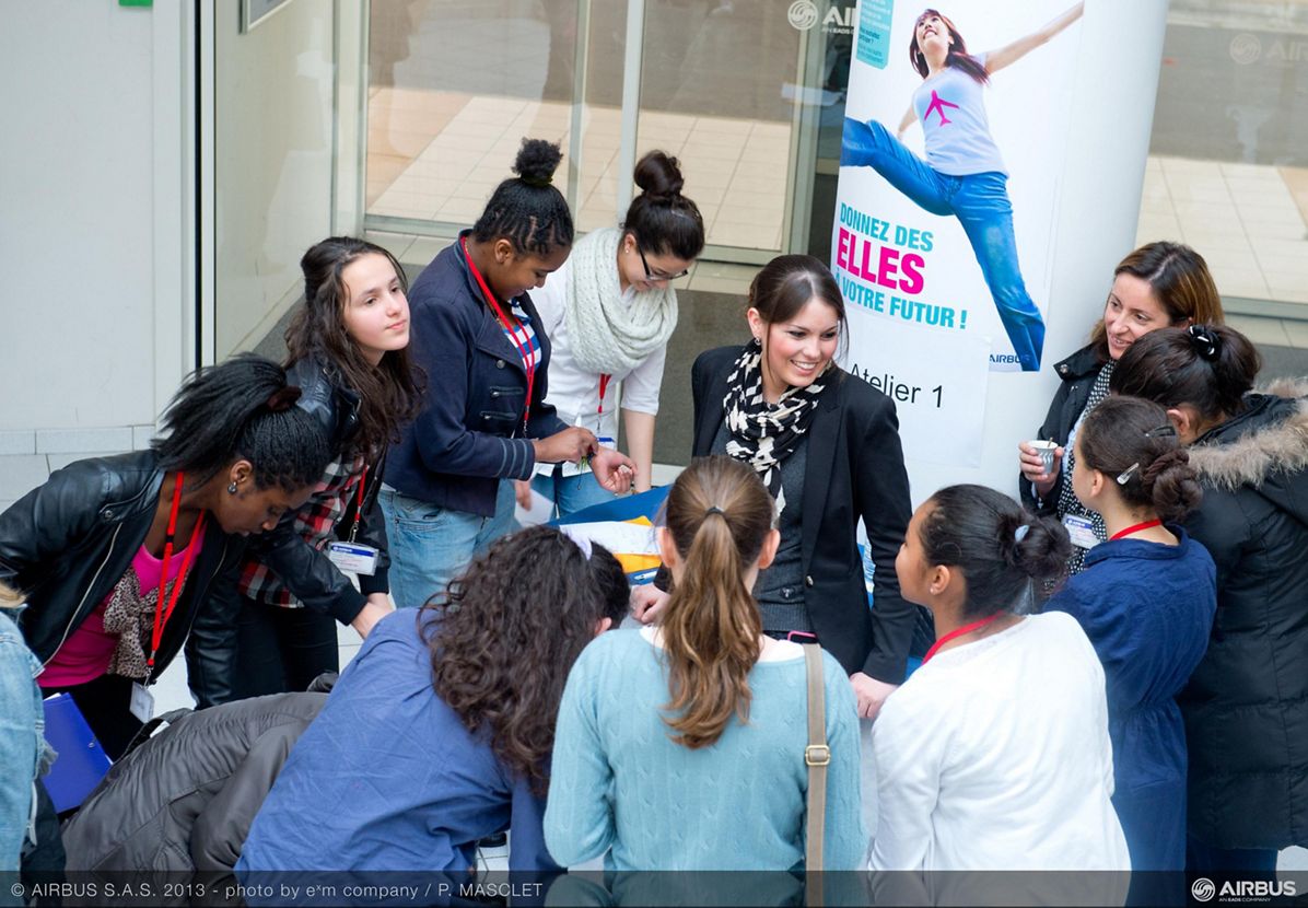 &amp;lt;p&amp;gt;&amp;lt;b&amp;gt;Uniting aerospace and education&amp;lt;/b&amp;gt;&amp;lt;br&amp;gt;

&amp;lt;/p&amp;gt;

