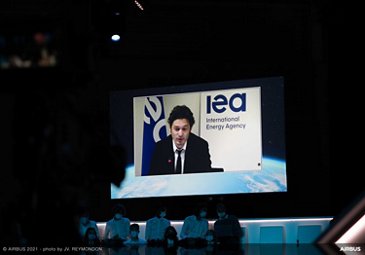 Airbus Summit 2021 Day 02 - Making net-zero carbon aviation a reality