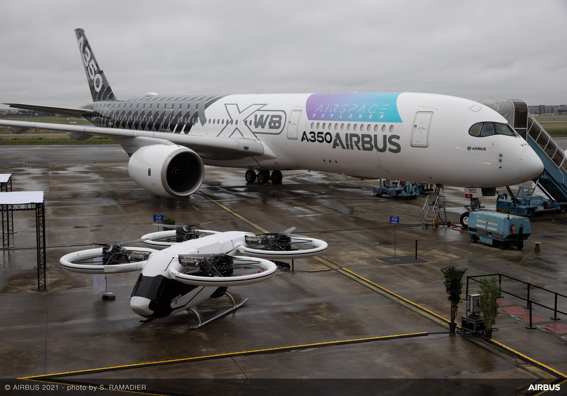Static display in Toulouse for the first day of the Airbus Static Display 2021
CityAirbus and A350 on ground