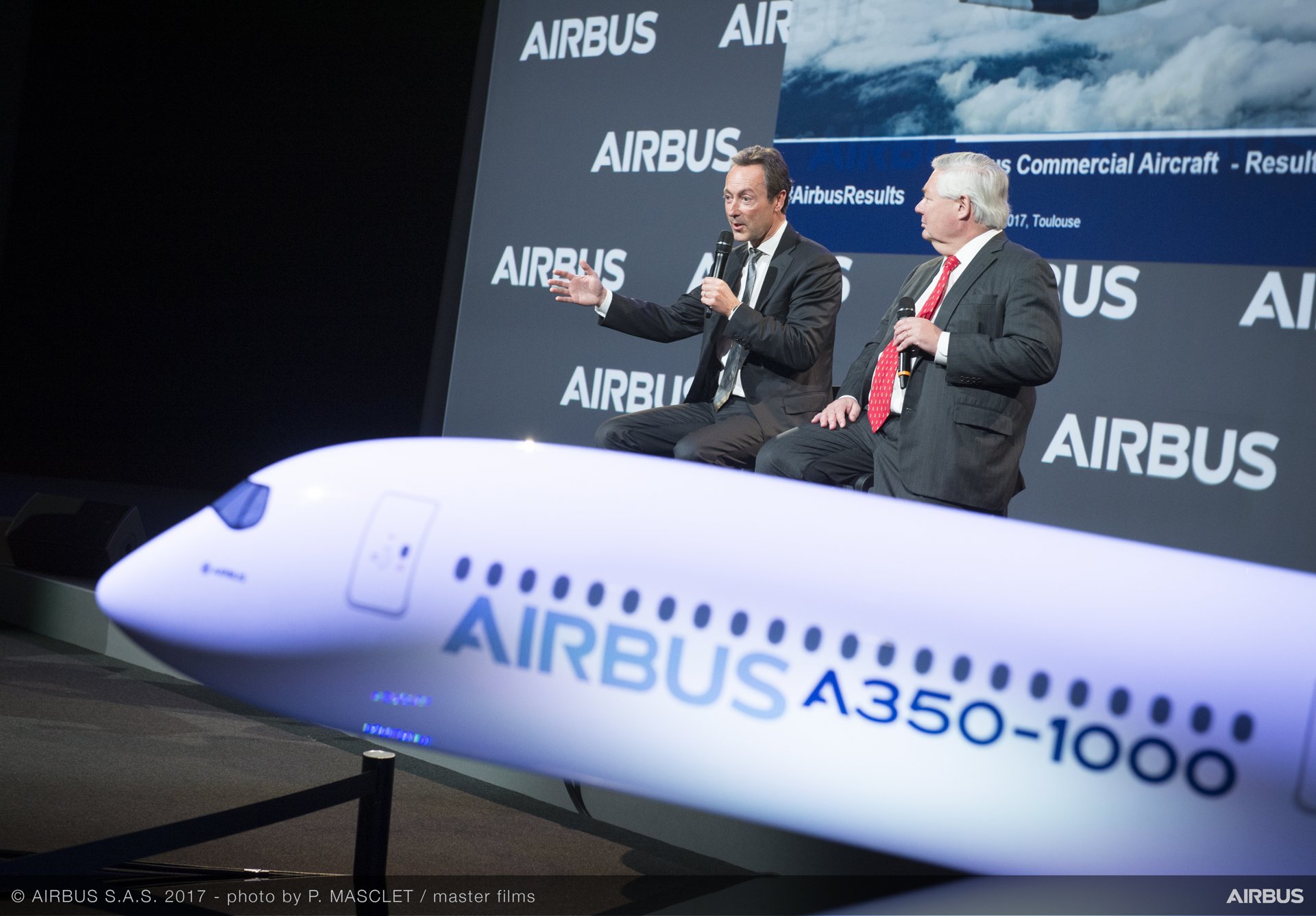 Airbus’ commercial aircraft deliveries in 2016 were up for the 14th year in a row, reaching a new company record of 688 aircraft delivered to 82 customers. Deliveries were more than eight per cent higher than the previous record of 635 set in 2015. These included 545 single-aisle A320 Family, of which 68 were A320neo, 66 A330s, 49 A350 XWBs and 28 A380s. Over 40 per cent of single aisle deliveries were the larger A321 models