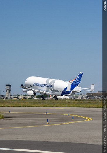 BelugaXL First Flight Landing 
