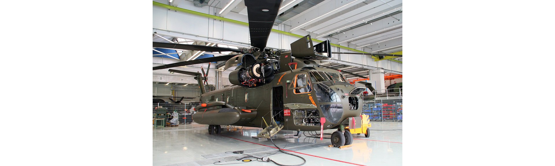 Airbus Awarded Contract To Retrofit 26 Bundeswehr Ch 53 Helicopters Helicopters Airbus