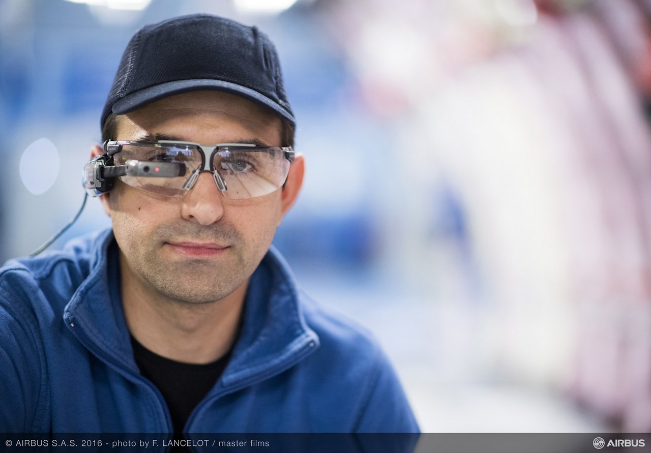 Airbus’ use of “smart glasses” – an innovative application of 3D technology developed in a teaming between the company and Accenture – is being extended to flight test equipment installation on A330neo jetliners