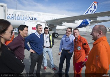 A319neo_First flight crew 3