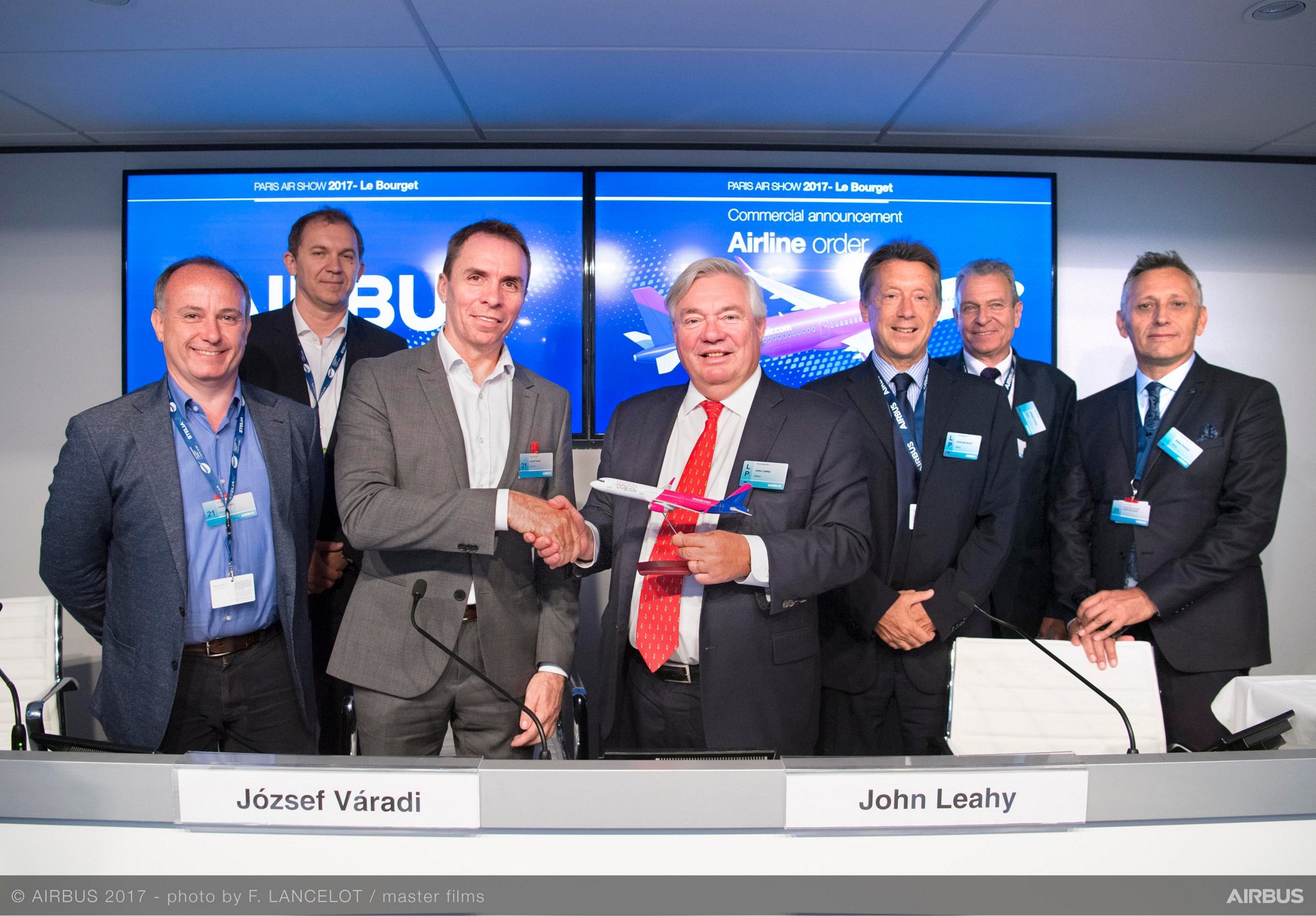 Wizz Air Signs Contract For 10 Additional A321ceo Aircraft Commercial Aircraft Airbus