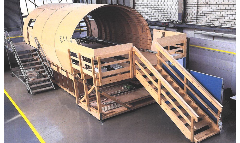 Wooden mockups were used early in the -XLR development phase. This one is in Hangar 10 in Hamburg, to verify the systems installation concepts in the aircraft’s Rear-Centre Tank (RCT) area.