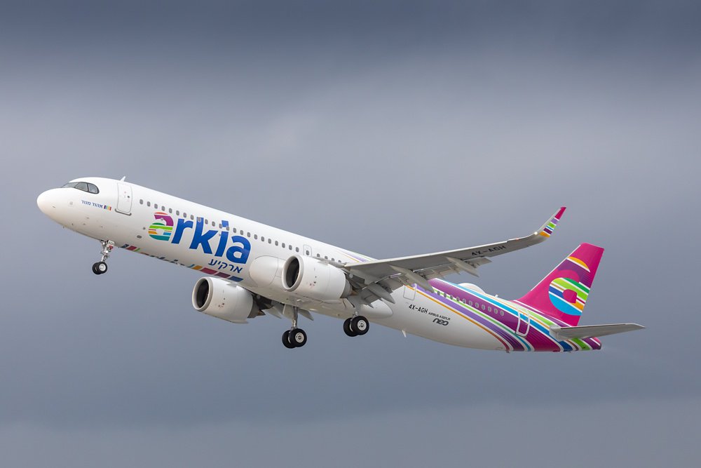 The first-delivered A321LR is shown in flight, which was received by Arkia Israeli Airlines.  