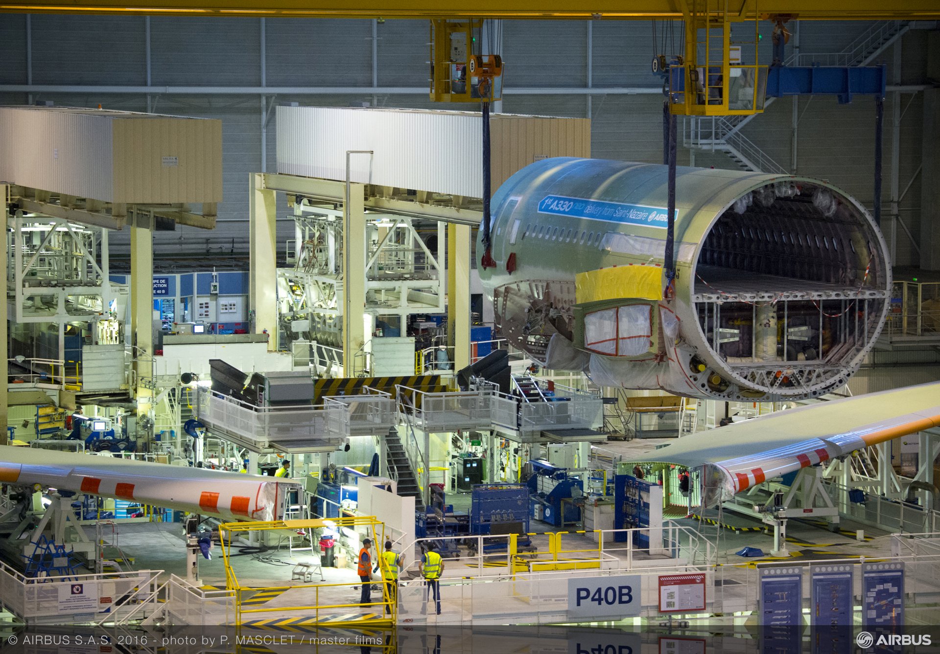Lancement de l'assemblage final du premier A330neo à ...