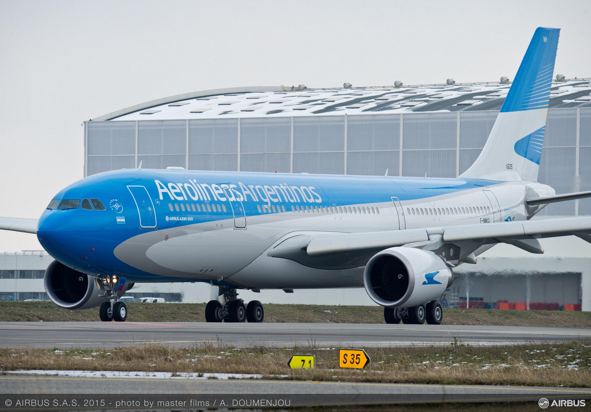 Aerolineas Argentinas Receives First Of Four New A330 200s