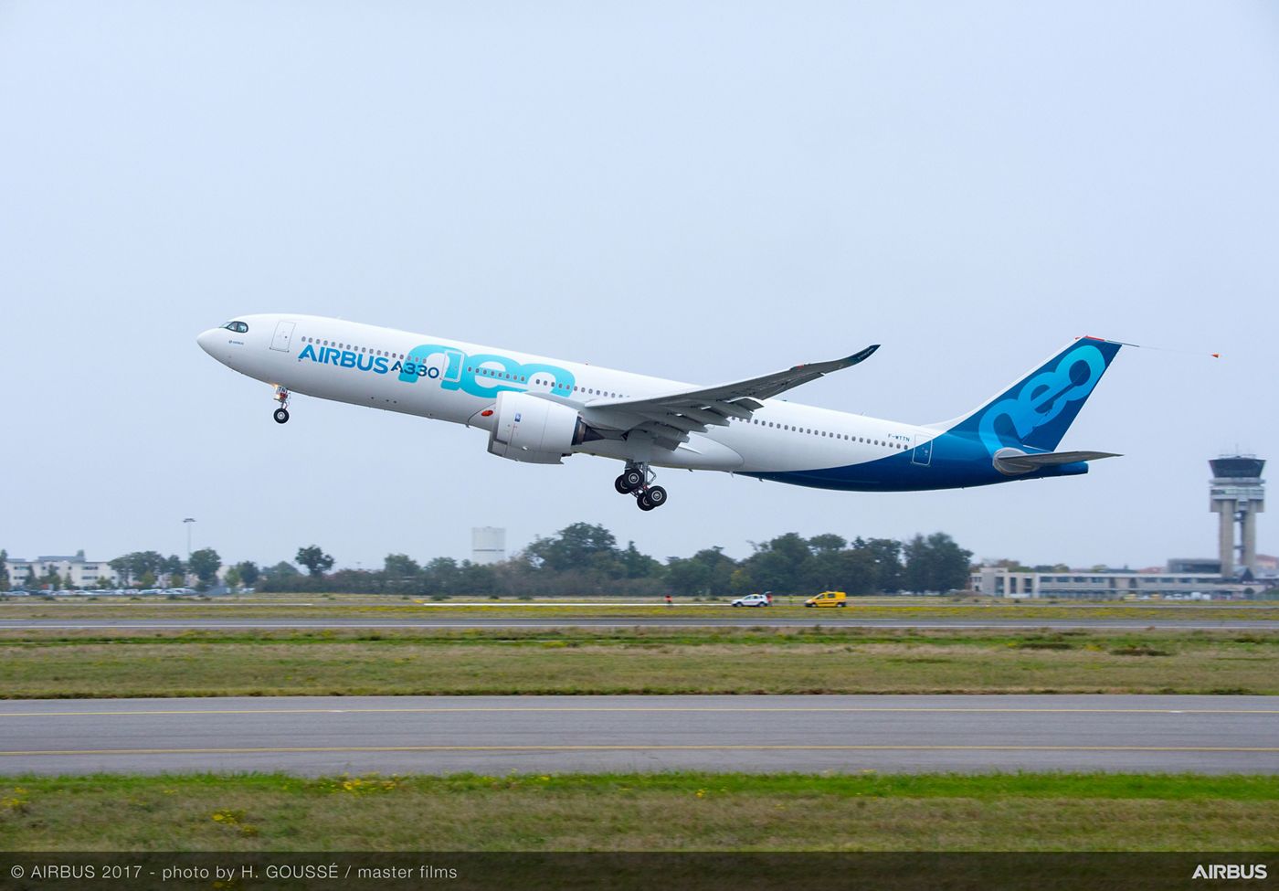 Airbus will maintain its commercial aircraft market leadership