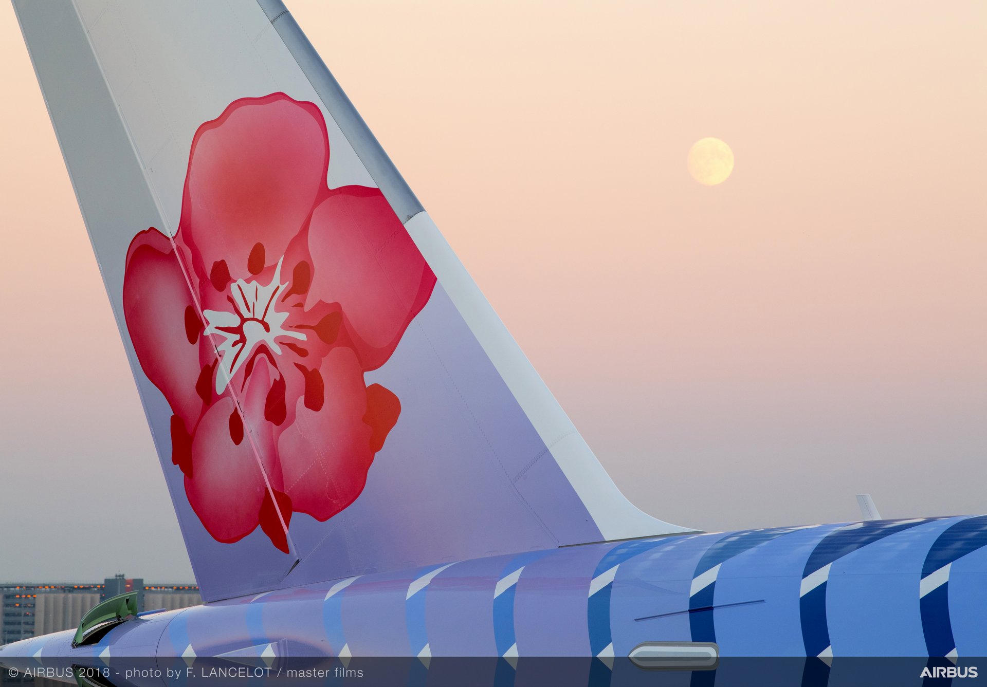 Airbus and China Airlines present A350900 with special joint livery TV TOTAL Airbus and China Airlines present A350900 with special joint livery TV TOTAL