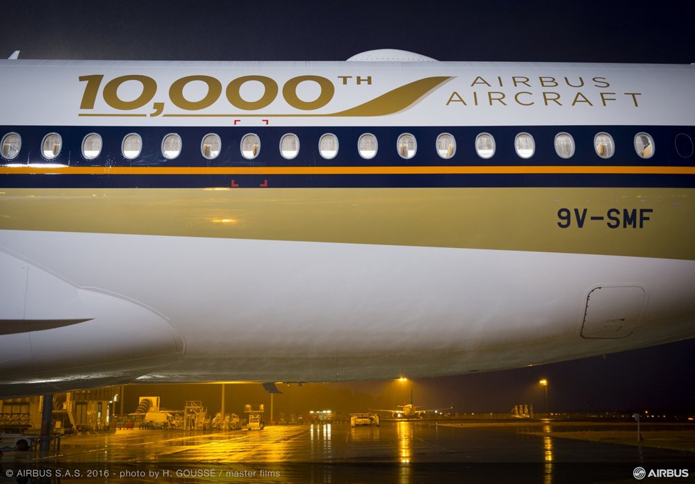 空中客车公司交付给客户的乐动体育app靠谱吗第10000架喷气式客机:新加坡航空公司的A350-900。
