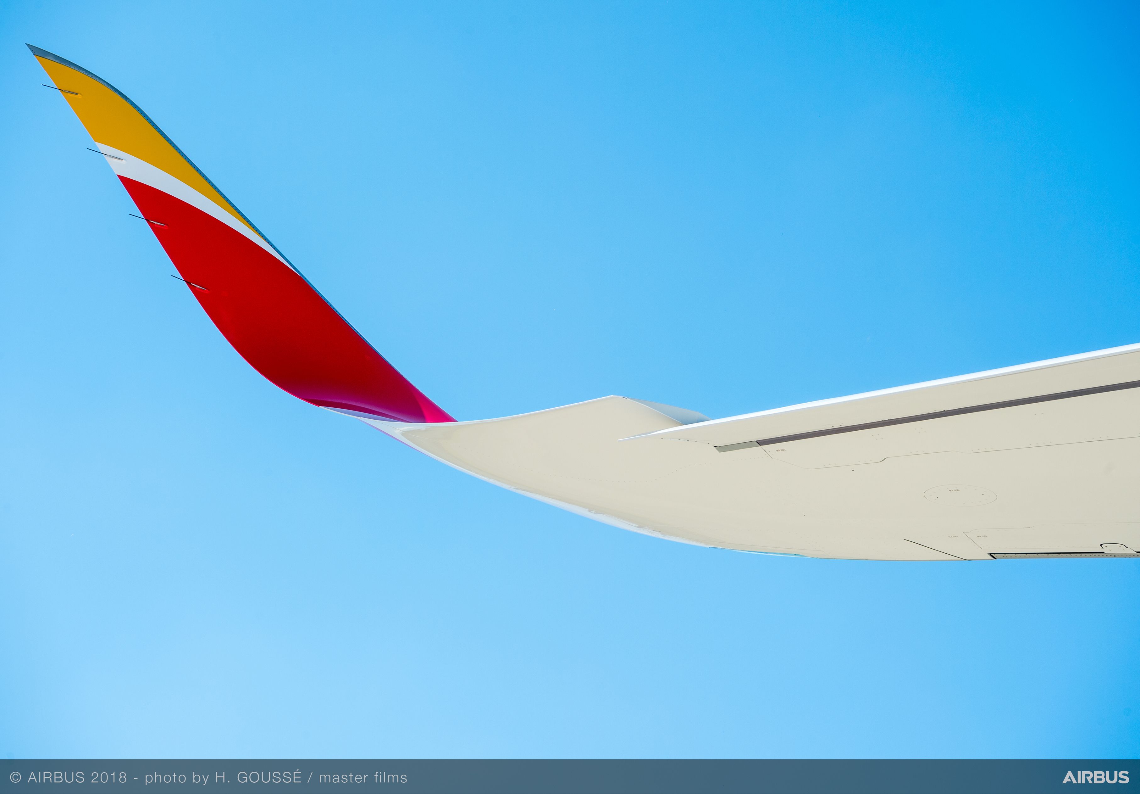 De Airbus A350-900 van Iberia heeft extended winglets en een licht gebogen vleugel om het maximale opstijggewicht te vergoten
