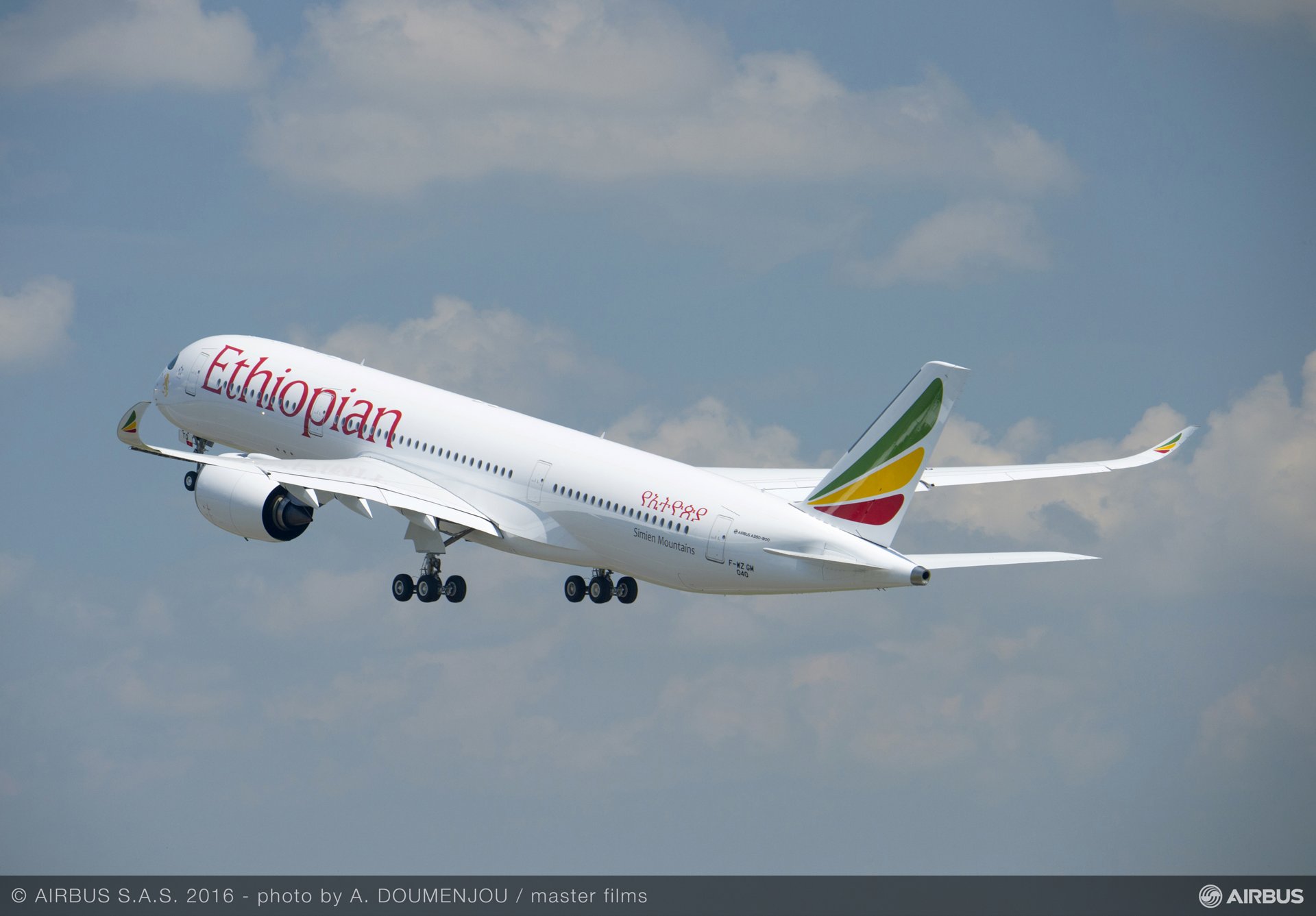 Ethiopian Airlines takes delivery of its first A350 XWB ...