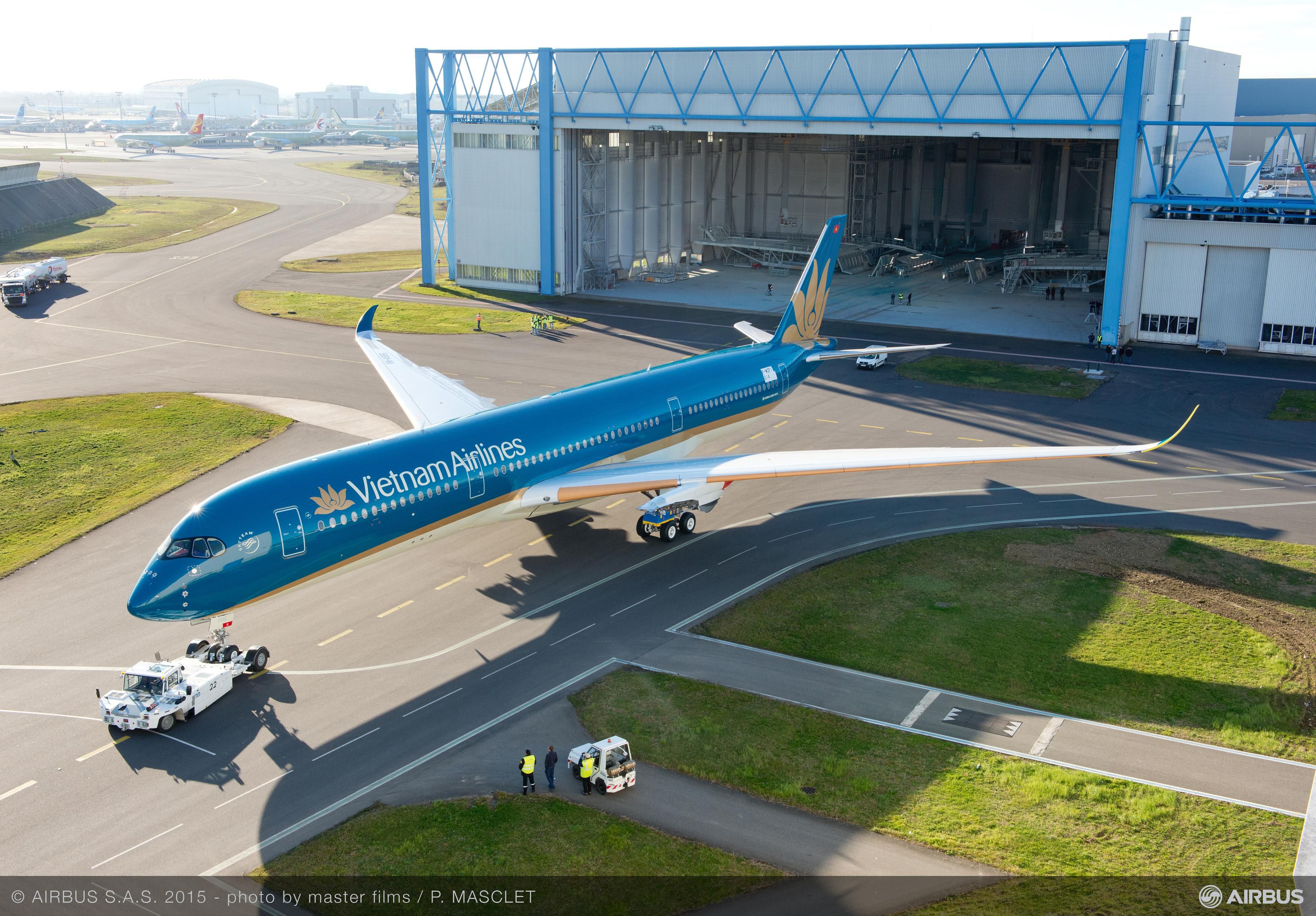ethics and airbus Eaton meets challenge to reduce weight on airbus a380 background airbus has been an innovator in commercial airplane development for decades and has a family of. ethics and airbus Eaton meets challenge to reduce weight on airbus a380 background airbus has been an innovator in commercial airplane development for decades and has a family of.