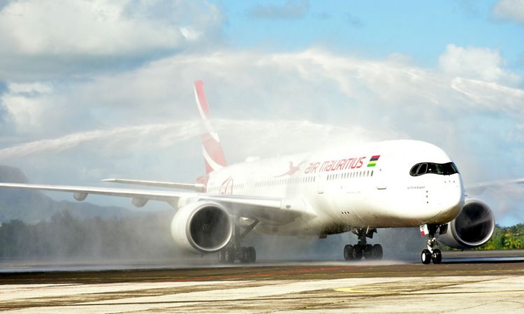 Air Mauritius’ first A350 XWB greeted with water canon salute