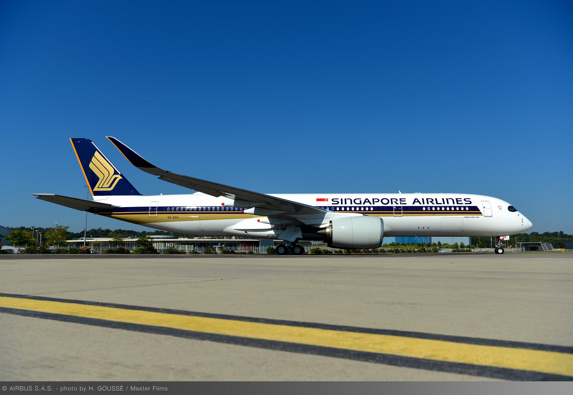 First Ultra Long Range A350 Xwb Delivered To Singapore Airlines Commercial Aircraft Airbus