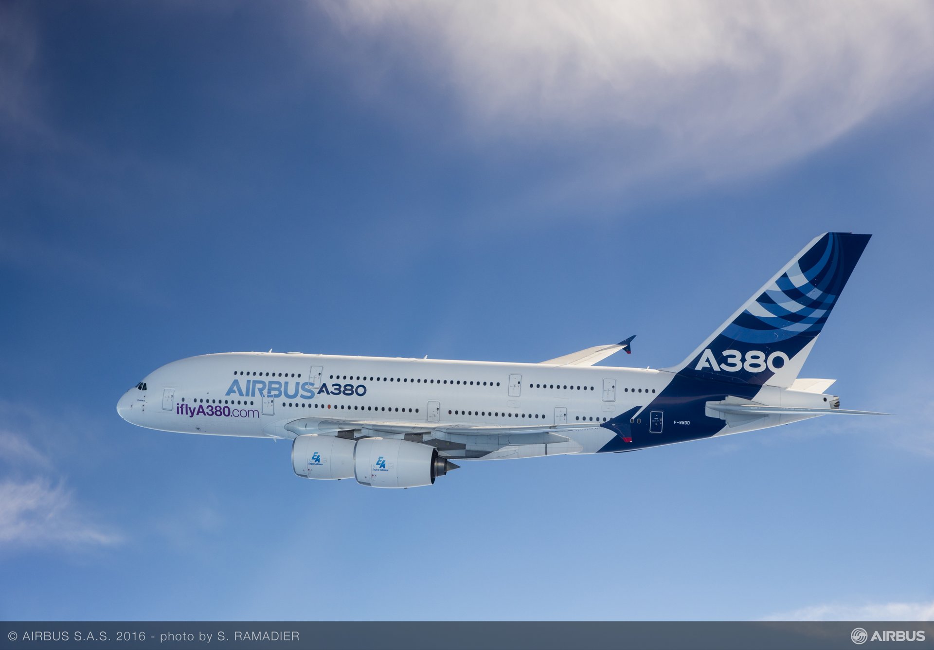 Airbus a380 фото