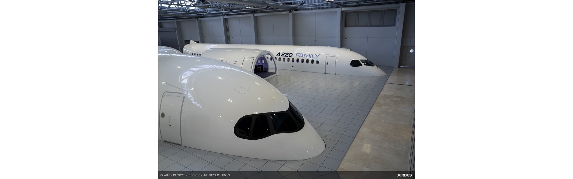 A220 Mock Up Centre 030