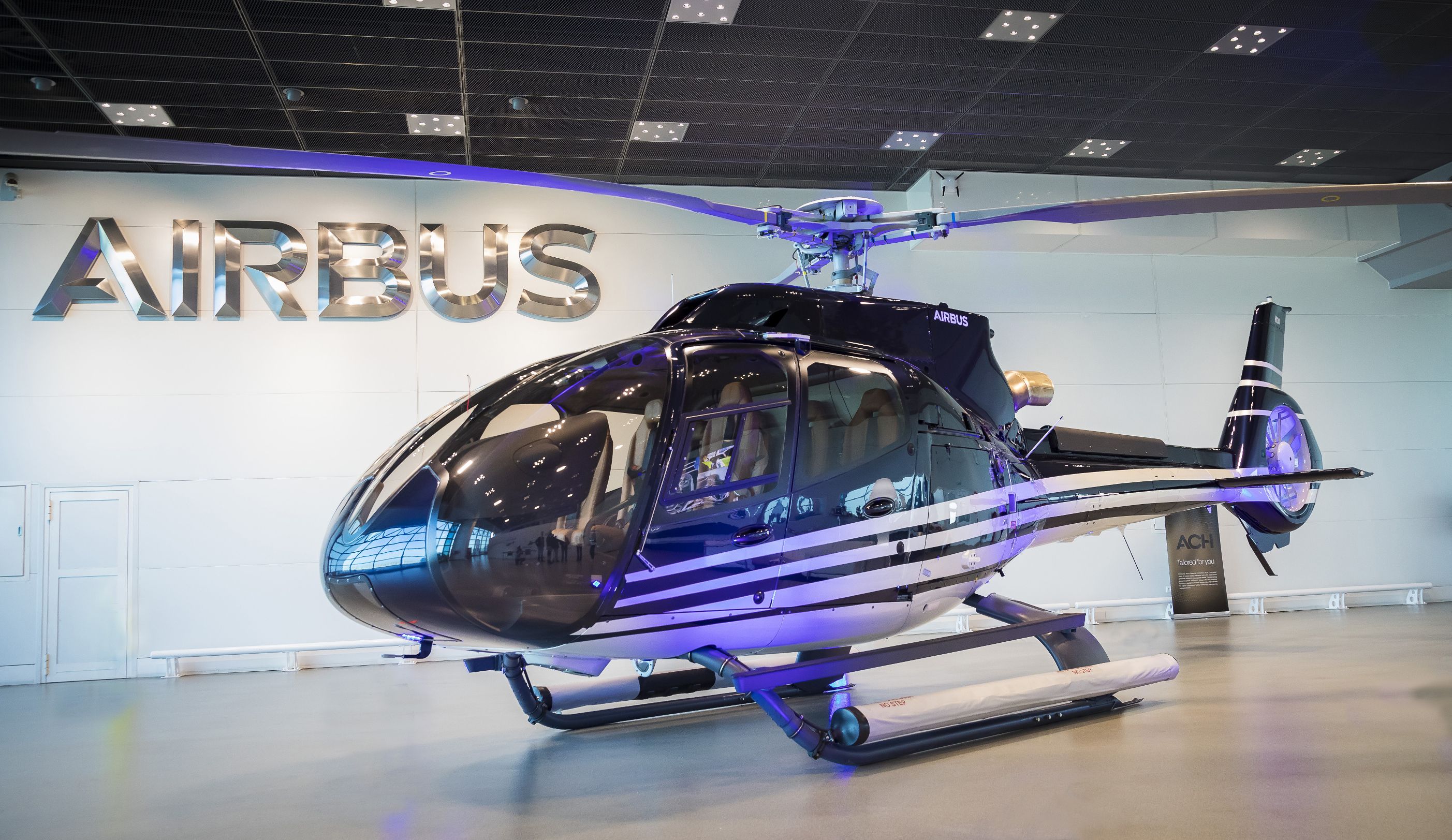 Public presentation of first ACH130 delivered since the launch of Airbus Corporate Helicopters - Helicopters - Airbus