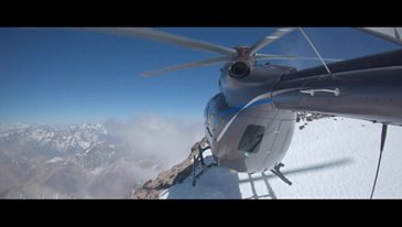 The new Airbus H145 lands on top of the Andes 