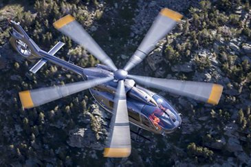 H145 / FLIGHT IN THE PYRÉNÉES (FRANCE)