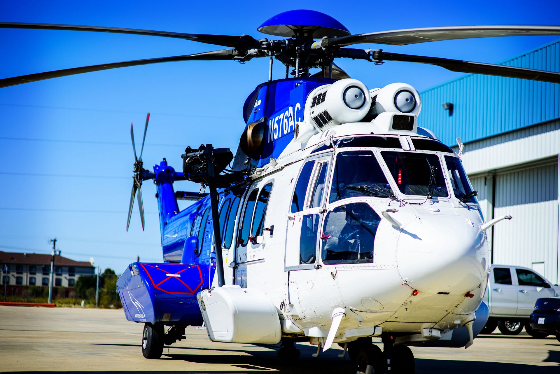 Air Center Helicopters Inc (ACHI) purchased 17 H225 helicopters previously devoted to the oil & gas market. Following the necessary retrofit work, these helicopters are now performing transport and utility missions for the U.S. Government, with an HCare Smart contract signed in October 2019 to guarantee their maximum availability. 
