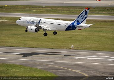 Airbus 50th anniversary - Formation flight – landing of A319neo 