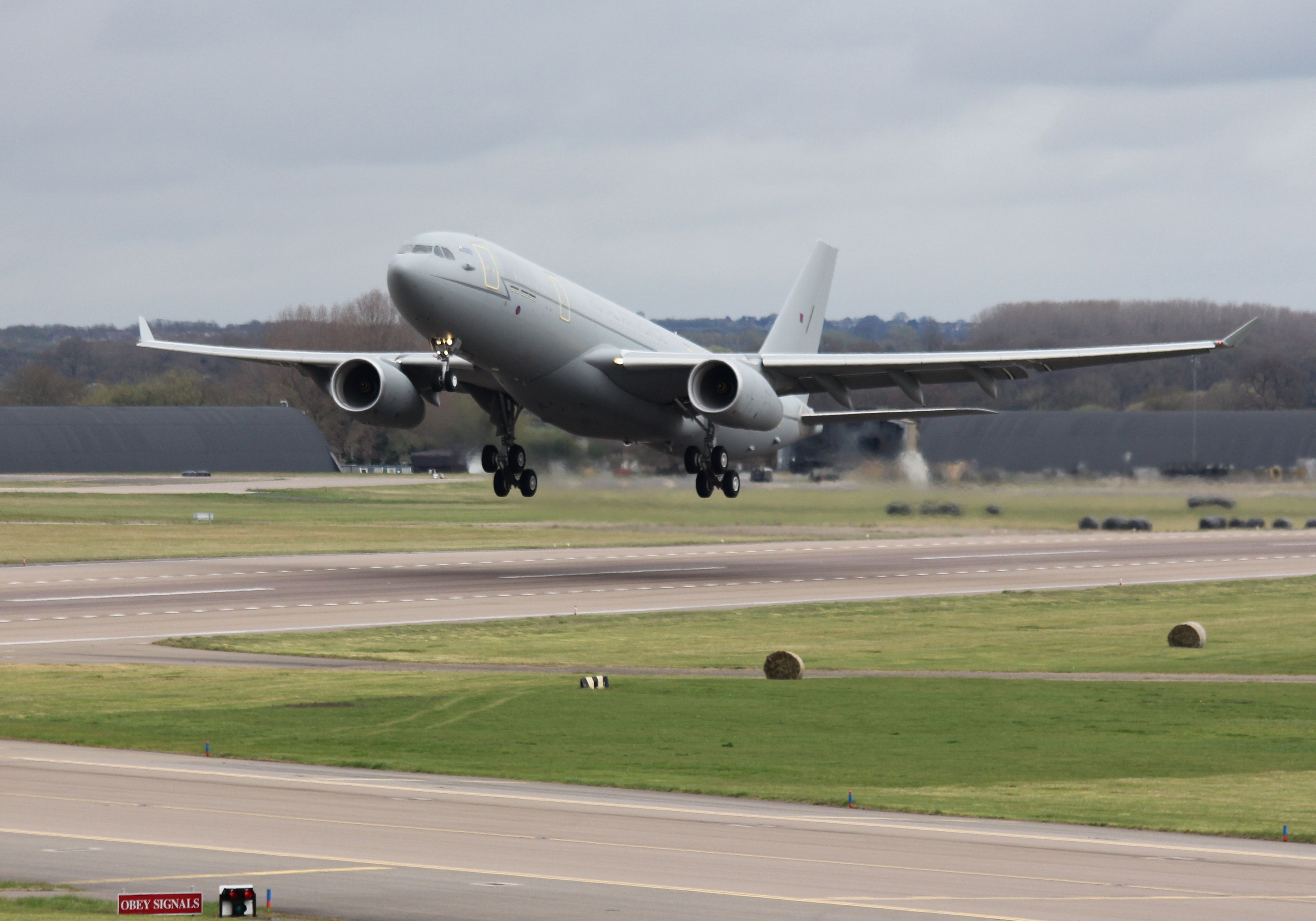 A330 MRTT a330-mrtt